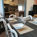 Meuble 3 Etoiles Dans Un Petit Village Du Gers * Villecomtal-Sur-Arros
