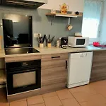 Meuble 3 Etoiles Dans Un Petit Village Du Gers *