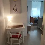 Meuble 3 Etoiles Dans Un Petit Village Du Gers