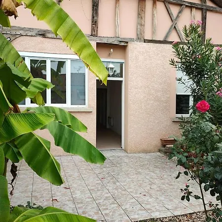 아파트 Meuble 3 Etoiles Dans Un Petit Village Du Gers *