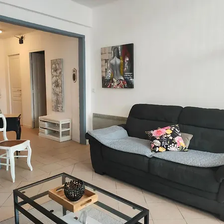 Meuble 3 Etoiles Dans Un Petit Village Du Gers