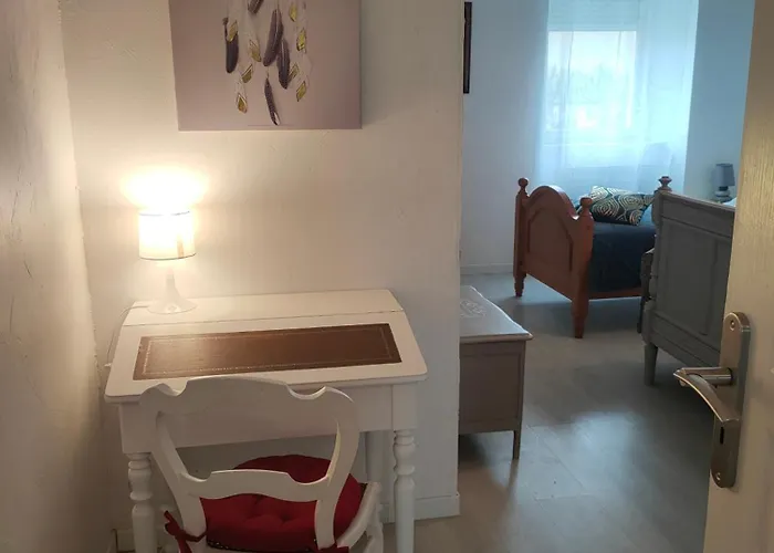 Meublé 3 étoiles Dans Un Petit Village Du Gers